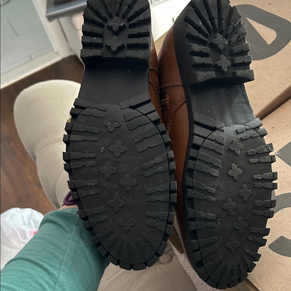 SO Chestnut Lace-Up Combat Boots - Picture 6 of 8